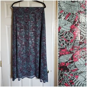 ⭐️4/$20 Lularoe Maxi Leaf Pattern